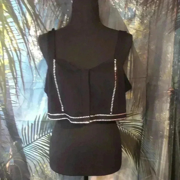 Black V-Neck Sleeveless Tank Top with Embellished Detail - Picture 3 of 13